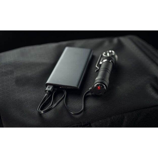 Armytek Wizard C2 Pro Max LR flashlight F06702C