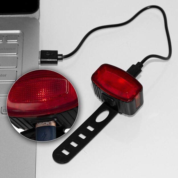 Vayox velosipēdu apgaismojuma komplekts priek&scaron;ējais 2*LED + aizmugurējais 12*LED VA0155