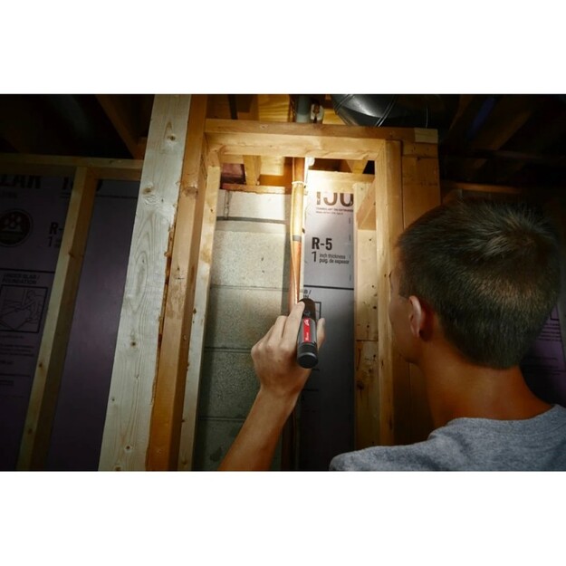 MILWAUKEE L4 FMLED-301 800lm LED flashlight