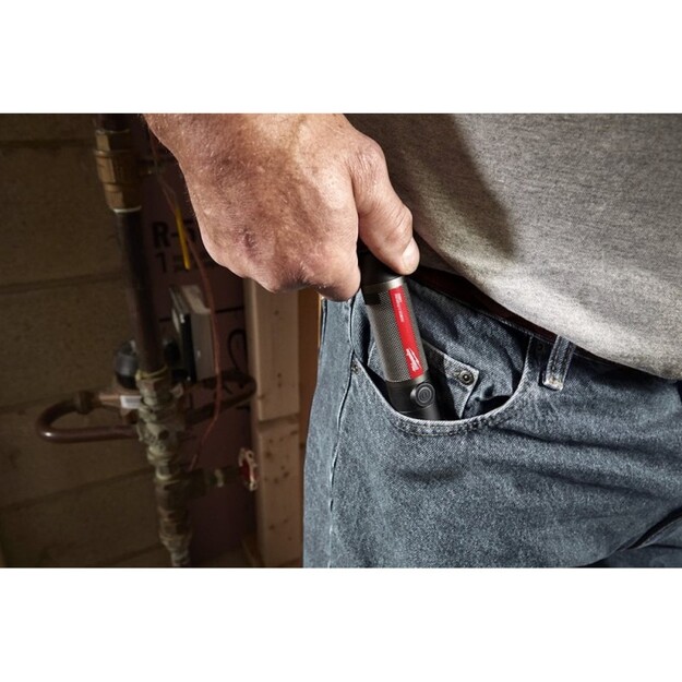 MILWAUKEE L4 FMLED-301 800lm LED flashlight