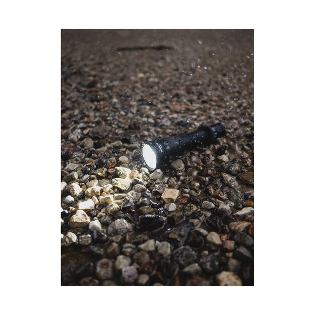 Armytek Predator Pro Magnet USB Flashlight (Warm White) F07301W