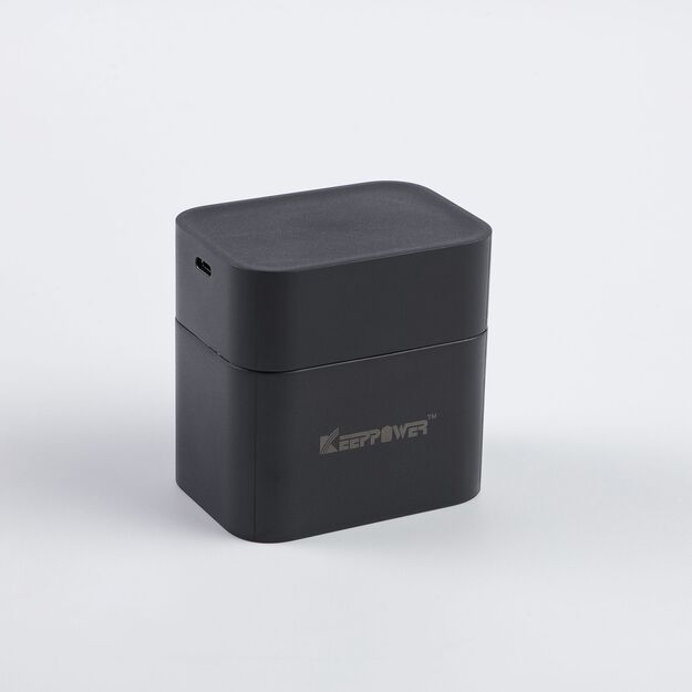 Keeppower I8 lādētājs ar 8 &times; 1,5V AA Li-ion baterijām 3133mAh