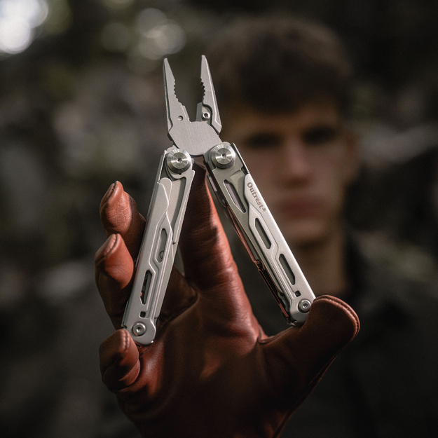 Мультиинструмент Outrest Forge + набор бит