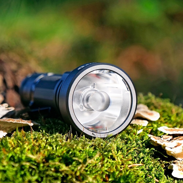everActive FL-1600R Thrower uzlādējams rokas LED lukturis, 1600 lm