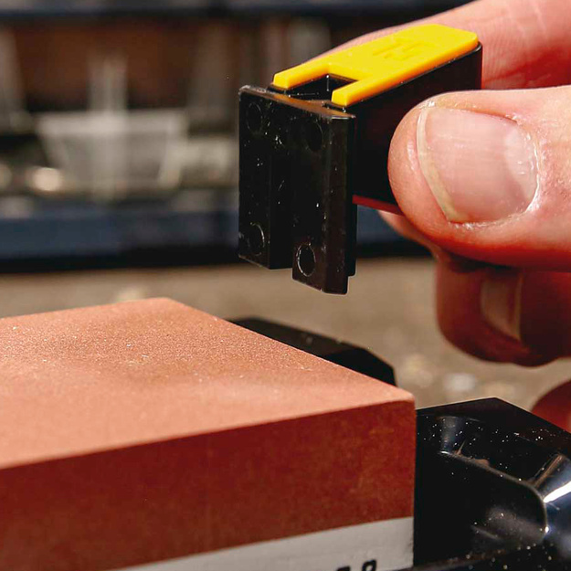 Точильный камень Work Sharp Whetstone, двухсторонний керамический, 1000/6000