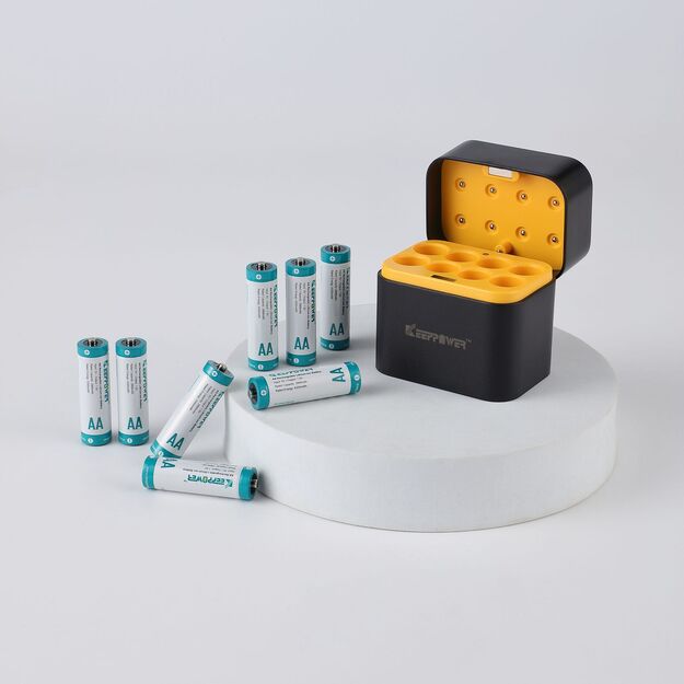 Зарядное устройство Keeppower I8 с 8 литий-ионными аккумуляторами AA 1.5V (4300 mWh) &ndash; вход USB-C