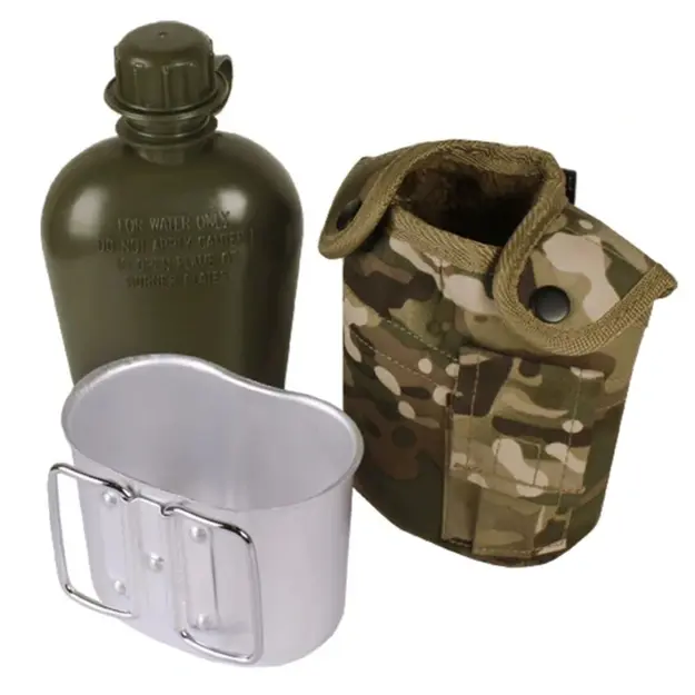 1L tūrisma bla&scaron;ķe ar futrāli un krūzīti