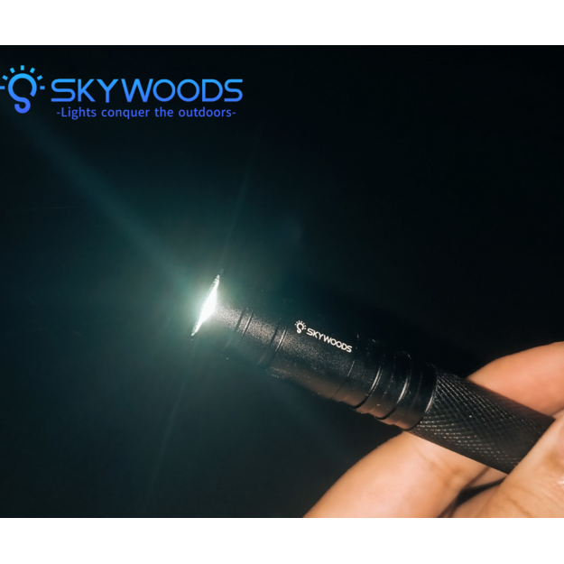 Skywoods Fix P3 fokusējams pildspalvas veida lukturis, 270 lūmeni