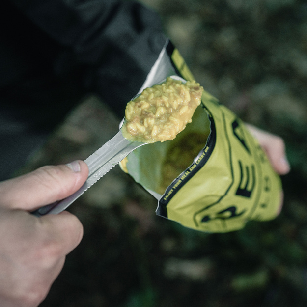 Outrest Foodkit 3-in-1 viegls ceļojumu galda piederumu komplekts