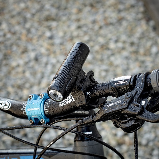 Velosipēda lampa 450lm VA0072