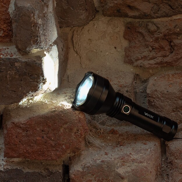 Vayox Pro Series Tactical LED Flashlight 1900lm VA0109