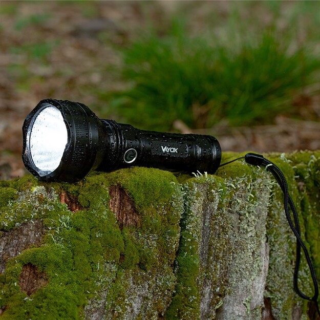 Vayox Pro Series Tactical LED Flashlight 1900lm VA0109