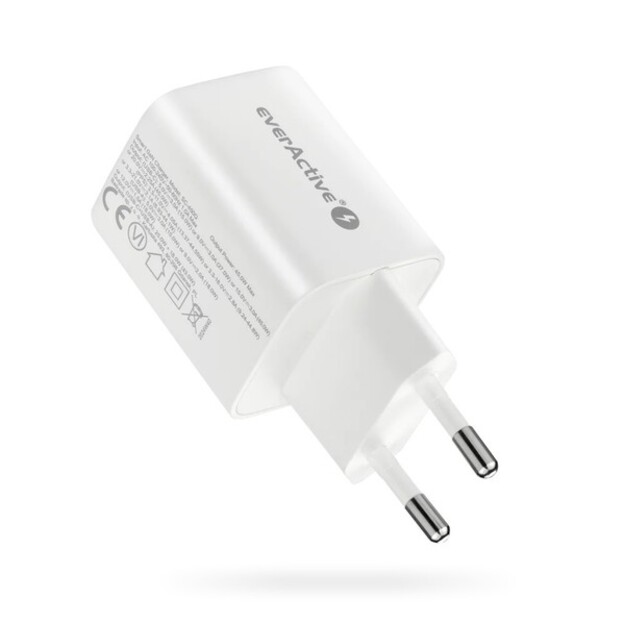 everActive GaN SC-450Q maiņstrāvas lādētājs ar USB un USB-C PD PPS QC4+ 45 W