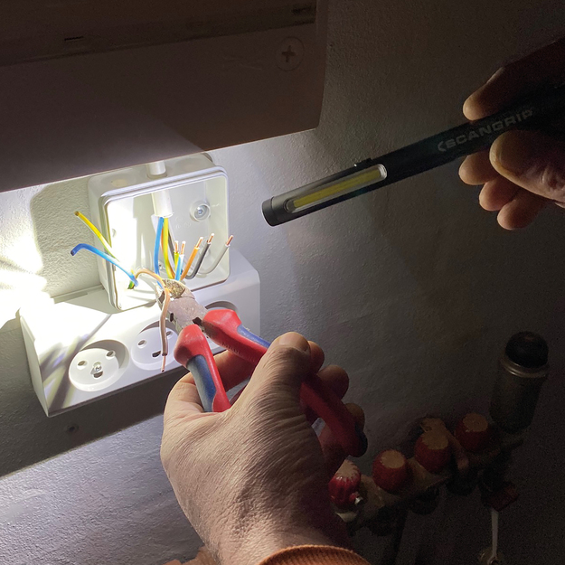 Scangrip WORK PEN 200 R uzlādējams LED zīmulis ar precīzu aug&scaron;ējo apgaismojumu 03.5127