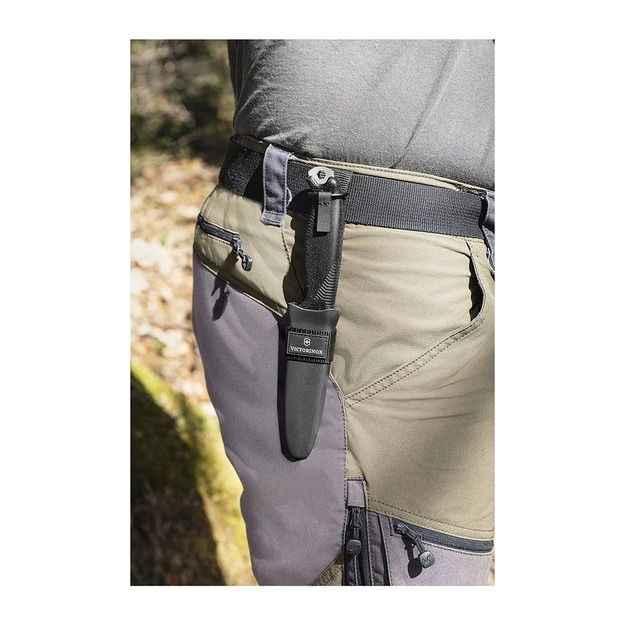 Нож Victorinox Venture 3.0902 красный