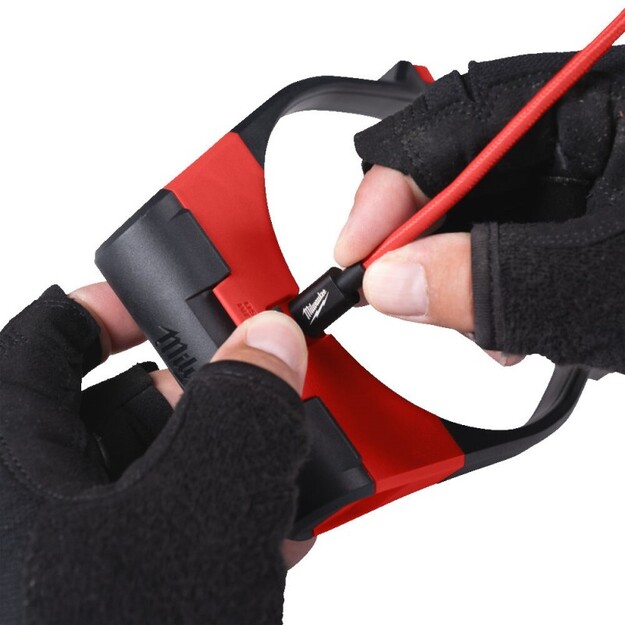 MILWAUKEE L4 NL400-301 USB uzlādējams kakla lukturītis