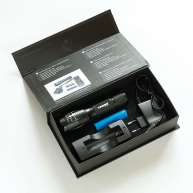 Uzlādējams 10W LED lukturītis, 3,7 V 2000 mAh Li-Ion 18650