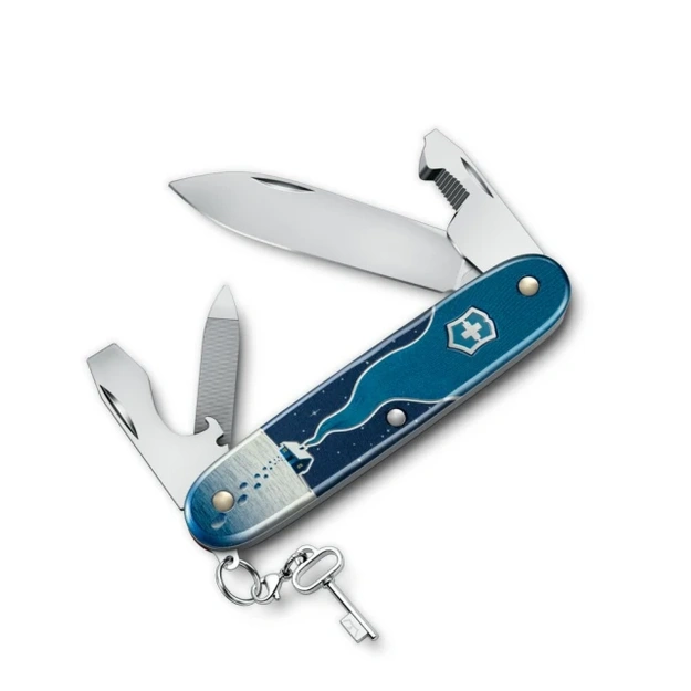 Victorinox Synergy Winter Magic Pocket Knife, Limited Edition 2026, 0.8211.22E1