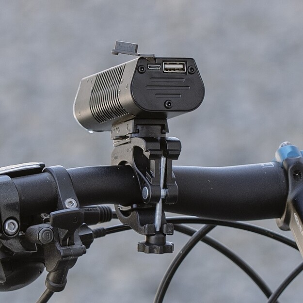 Vayox bike light 5x XML 1020lm + powerbank VA0073