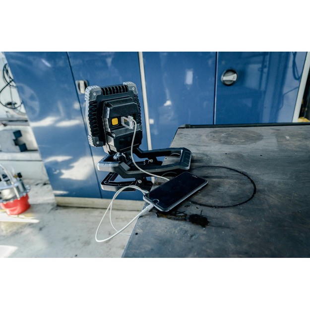 Brennenstuhl lukturis ar knaiblēm 1050MA 10W 950lm 1173070010