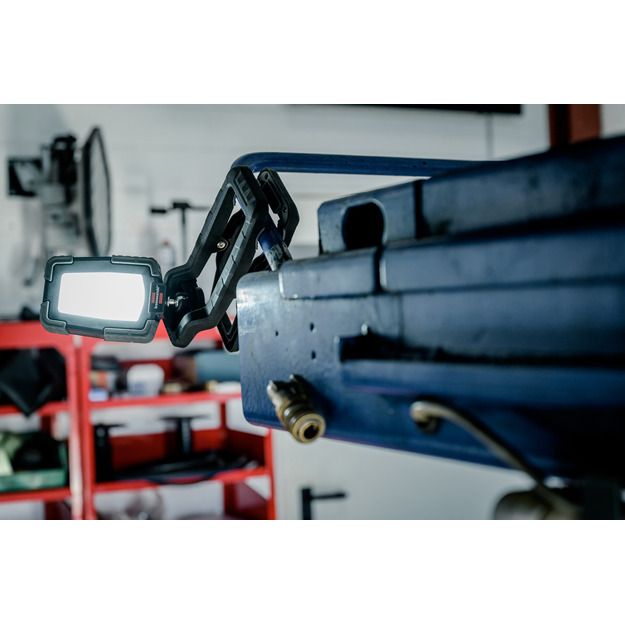 Brennenstuhl lukturis ar knaiblēm 1050MA 10W 950lm 1173070010