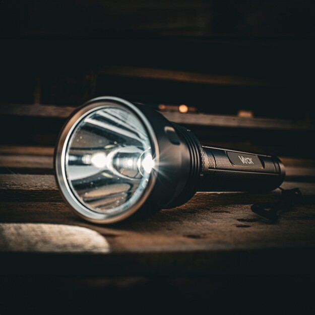 VAYOX uzlādējams taktiskais lukturītis 1570lm 20W SFT40 LED 8400mAh VA0253