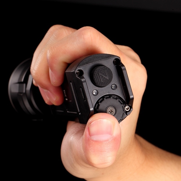 Nitecore P36 žibintuvėlis