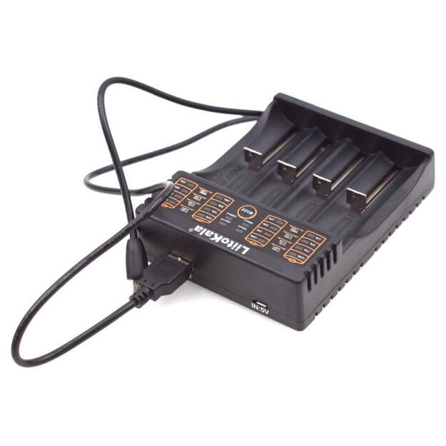 LiitoKala Lii-402 lādētājs