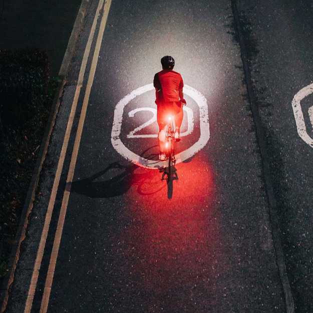 Aizmugures gaisma MagicShine SEEMEE 200 v3.0