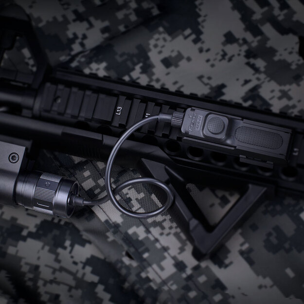 Fenix AER-04 taktiskais tālvadības slēdzis
