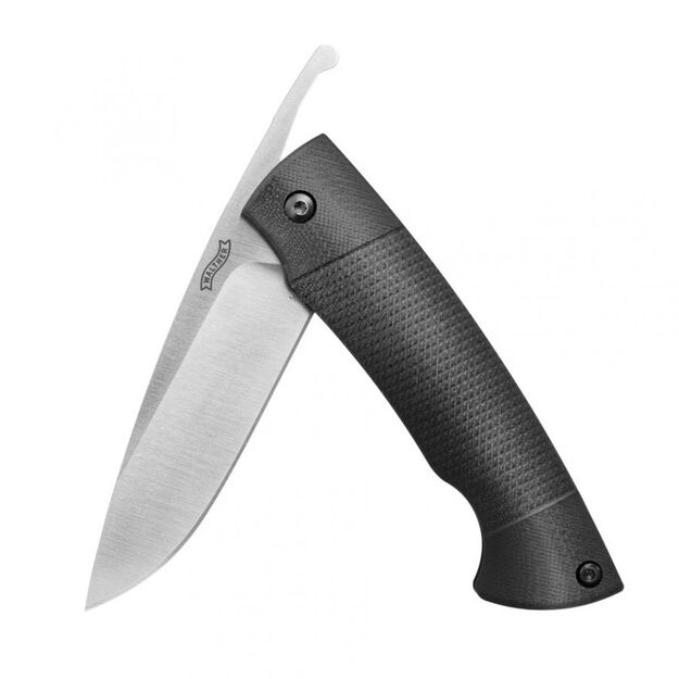 Walther FFK saliekamais nazis