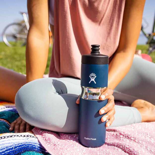 Hydro Flask Изолированная спортивная бутылка 591 мл SB20464 Indigo