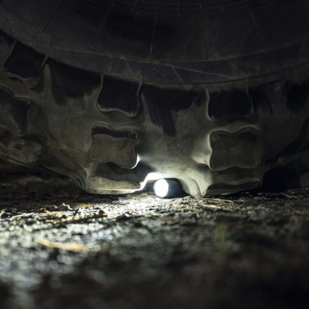 Armytek Parma C2 Pro flashlight 1500lm F09804C