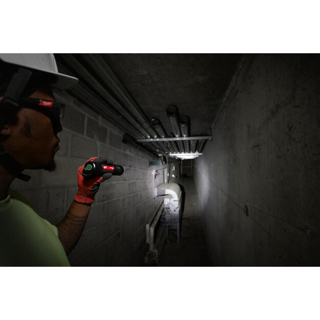 MILWAUKEE L4 FL2000-301 USB uzlādējams lukturītis