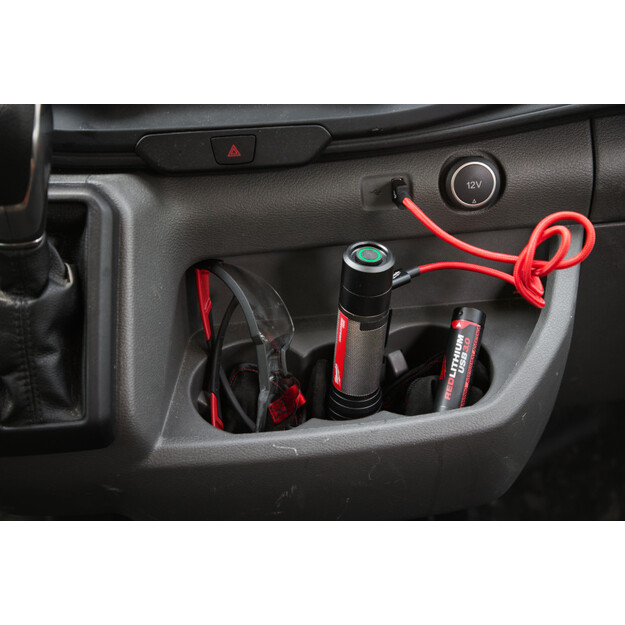 MILWAUKEE L4 FL2000-301 USB uzlādējams lukturītis