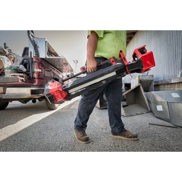 MILWAUKEE M18 HOSALC-0 light and charger