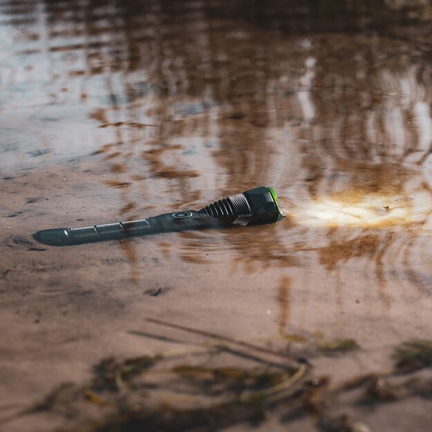 Vayox Pro sērijas taktiskais lukturītis 3000lm IPX7 30W LED SMD VA0364