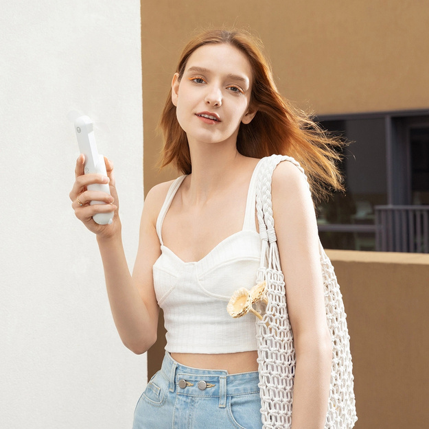Портативный вентилятор Jisulife Life8 Plus с USB-зарядкой, аккумулятором 4500 мА&middot;ч и фонариком &mdash; белый