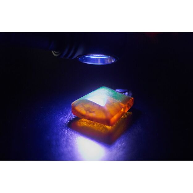 Armytek Wizard C2 WUV magnēta USB lukturītis, balts