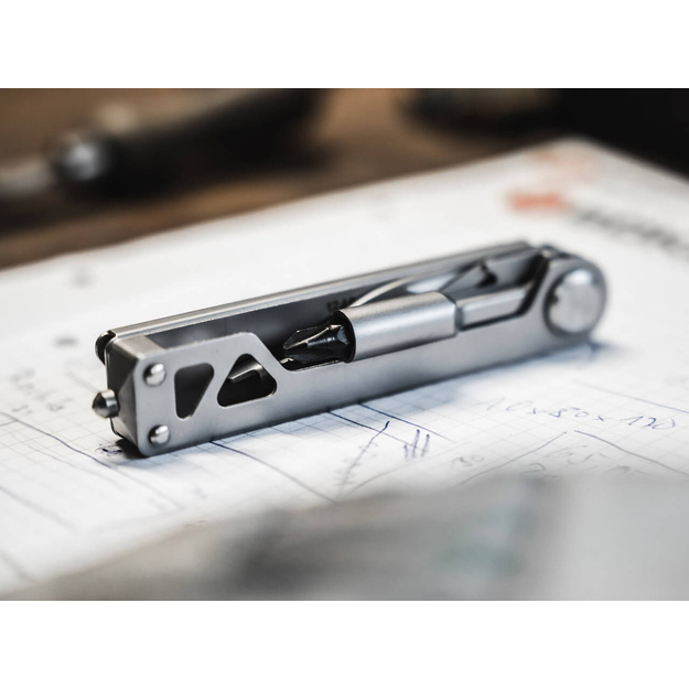 Boker Plus speciālists daudzfunkcionālais instruments, nerūsējo&scaron;ā tērauda rokturi, neilona korpuss 09BO831