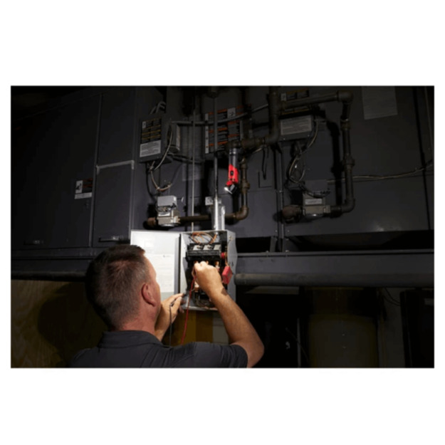 MILWAUKEE L4 PWL-301 rechargeable flashlight