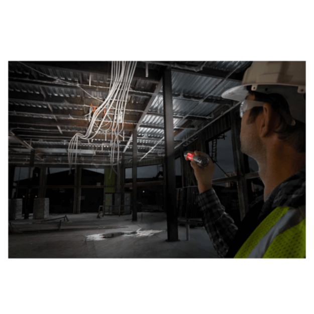 MILWAUKEE L4 PWL-301 rechargeable flashlight