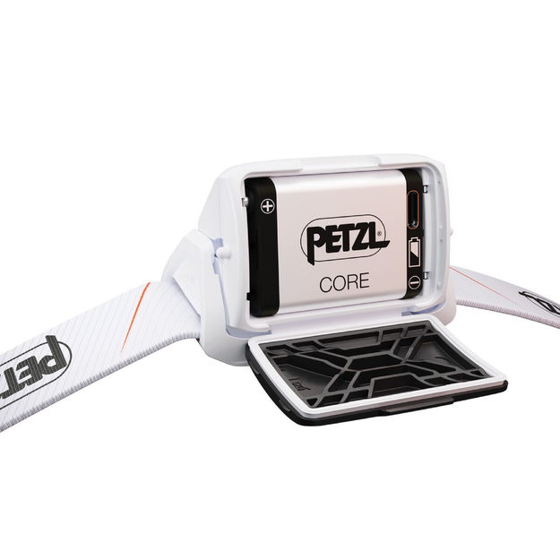 Petzl Tikka Core 450lm lukturītis E067AB03 WHITE
