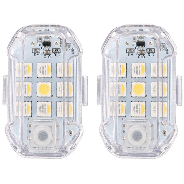 LED RGB stroboskopiskās gaismas ar tālvadības pulti &ndash; 2 GAB. KOMPLEKTS