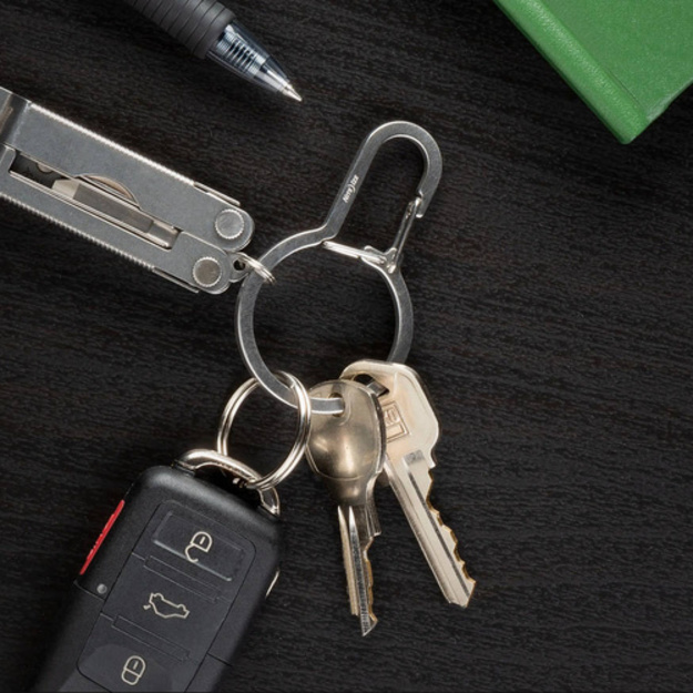 Nite Ize &ndash; DualPass divkameru karabīne &ndash; tērauds &ndash; sudrabs &ndash; DDK-11-R3
