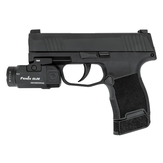 Fenix GL06-365 taktiskais lukturītis uz ieroča