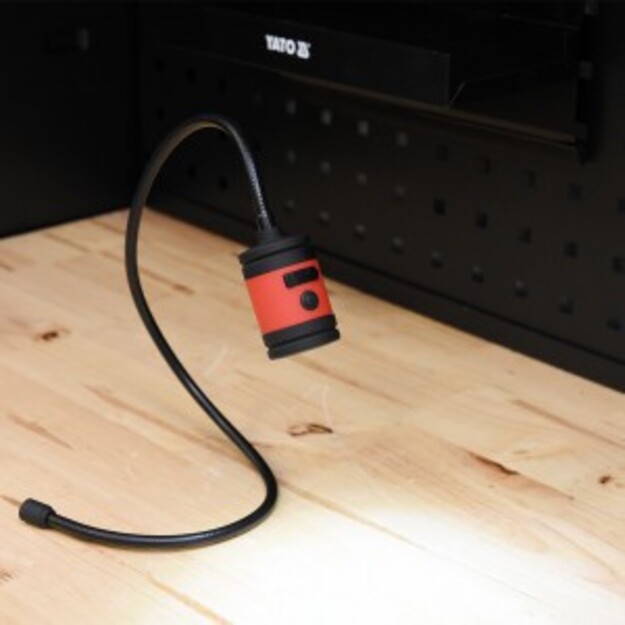 Flexible rechargeable lamp with magnet