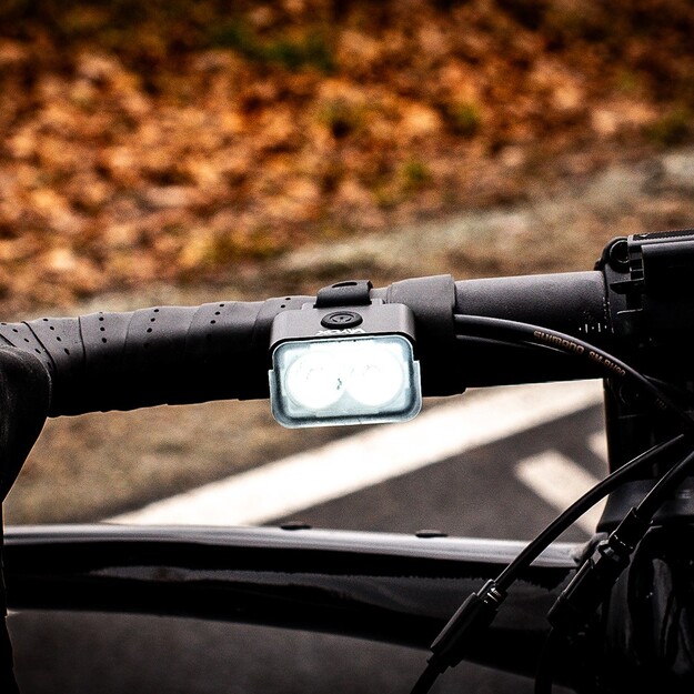 Vayox Priek&scaron;ējā velosipēda gaisma 300lm 2*LED USB-C VA0153