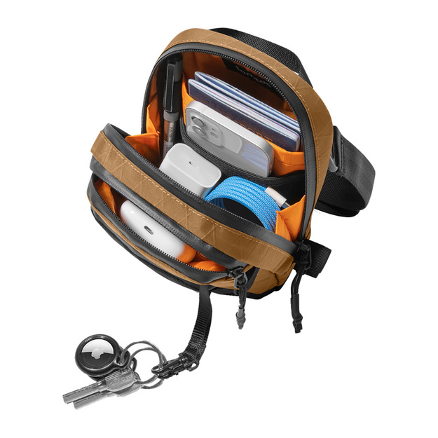 Aviator-T37 travel bag with shoulder strap X-Pac (brown)