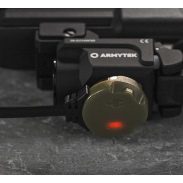 Armytek Buckler M1 lukturītis uz ieroča 700lm F09301C